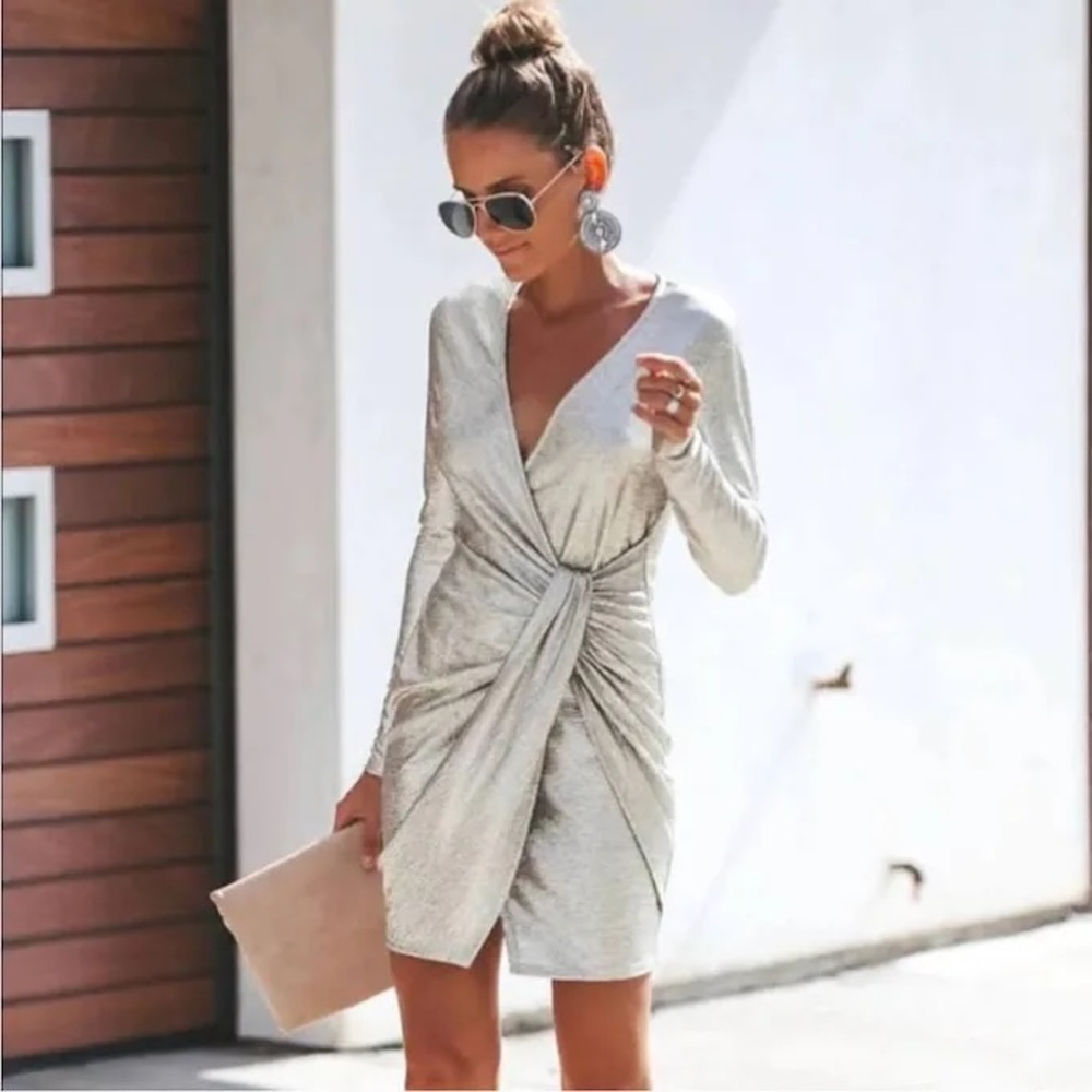 *NWOT* Vici Luminescent Long Sleeve Silver Dress